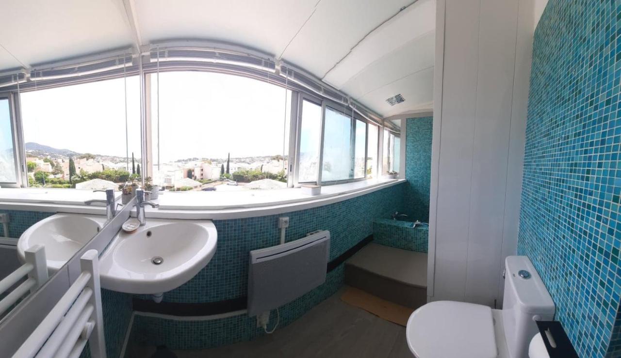 Superbe Appartement Avec Balcon Vue Mer ! Carqueiranne Eksteriør billede